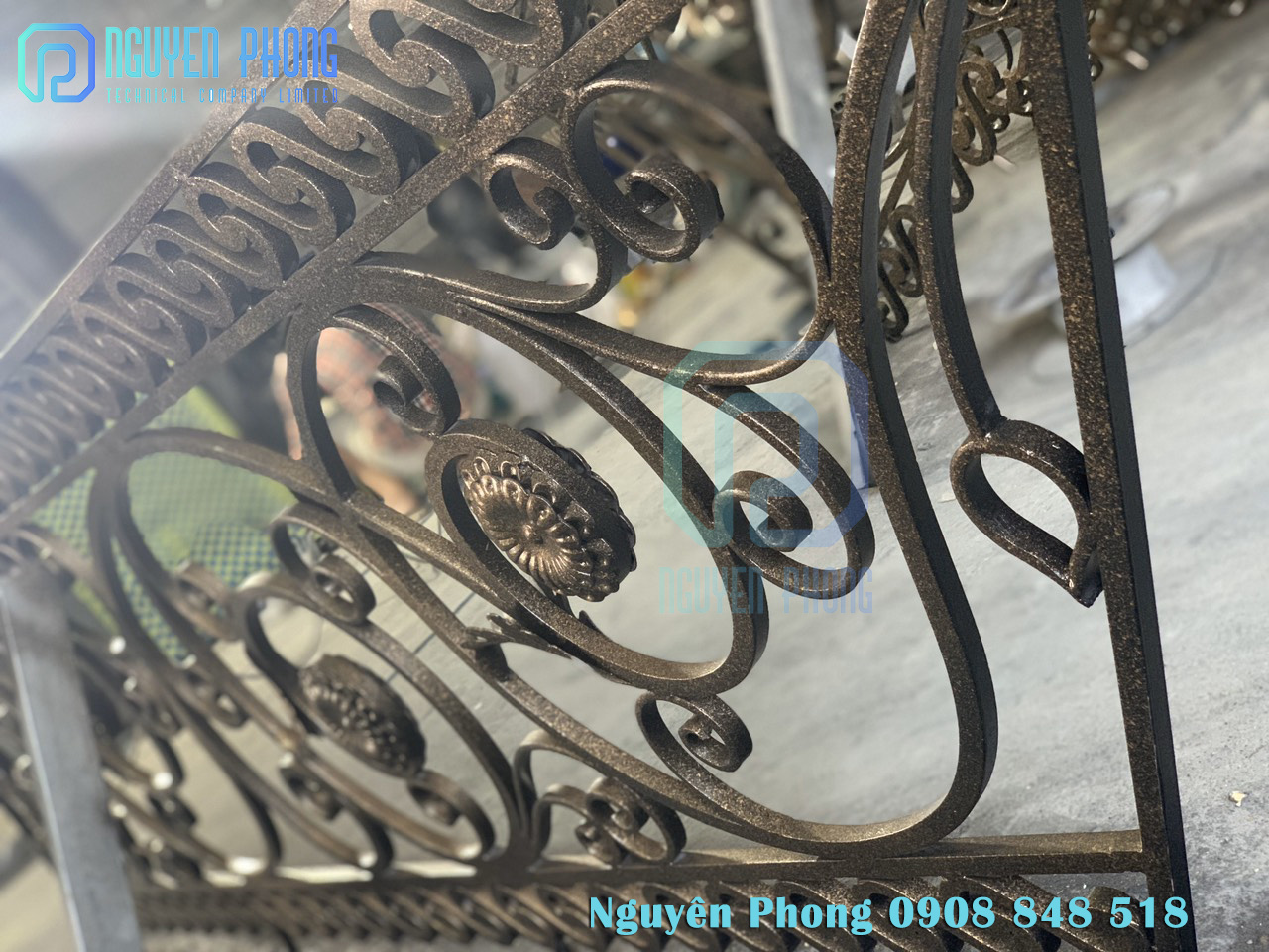 LAN CAN CẦU THANG SẮT MỸ THUẬT – CÔNG TRÌNH THỰC TẾ wrought-iron-stair-railing-iron balusters-wrought-iron-handrail-3.jpg
